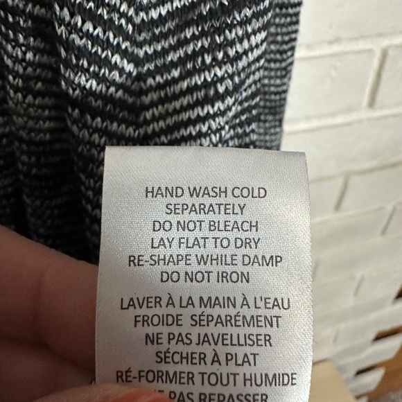 Warehouse One Cold-Shoulder Long Sleeve Knit Top with Gather Detail XL EUC - Picture 9 of 13